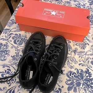 NWT Chuck Taylor Unisex Converse